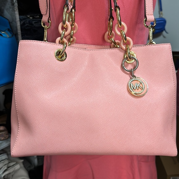 MICHAEL Michael Kors Pink Bag - Picture 5 of 17